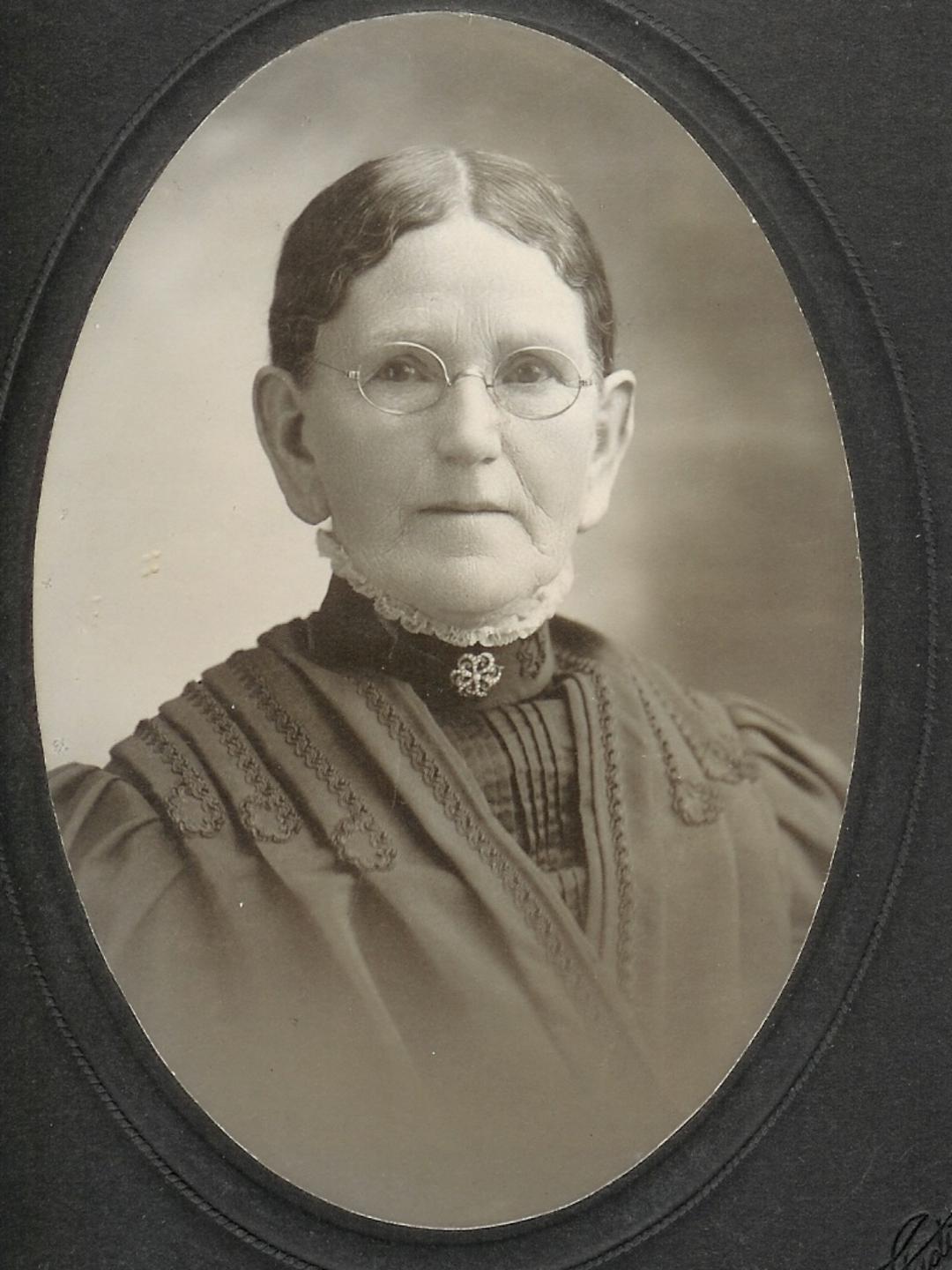 Elisabeth Golightly (1841 - 1930) Profile